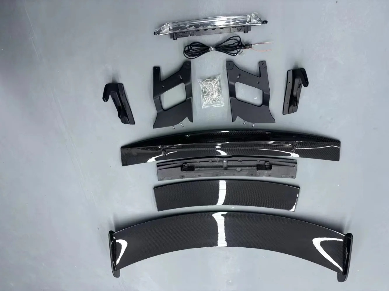 Black Series Spoiler Wing Excellent Quality Fast Delivery Dry Carbon Fiber Body Kits for